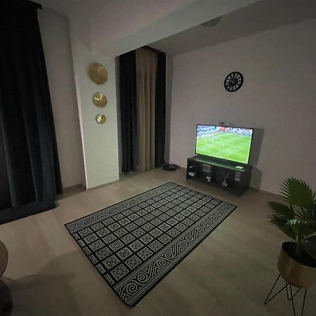 Urban Nest- Apartament Cu 2 Camere, Aproape De Iulius Mall Iasi Ngoại thất bức ảnh